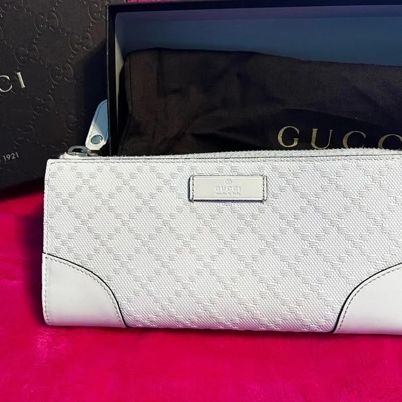 Gucci Wallet - Picture 3 of 5